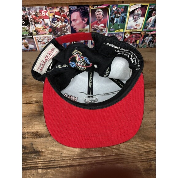 Mitchell & Ness Black NBA Chicago Bulls 1996 Champions Wave Snapback Hat - Picture 5 of 7